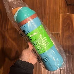 Owala FreeSip 24 oz - Blue/Turquoise/Orange Color - Stainless Steel Water Bottle